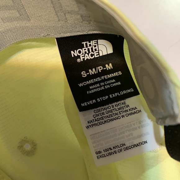 The North Face Hat - Picture 4 of 9